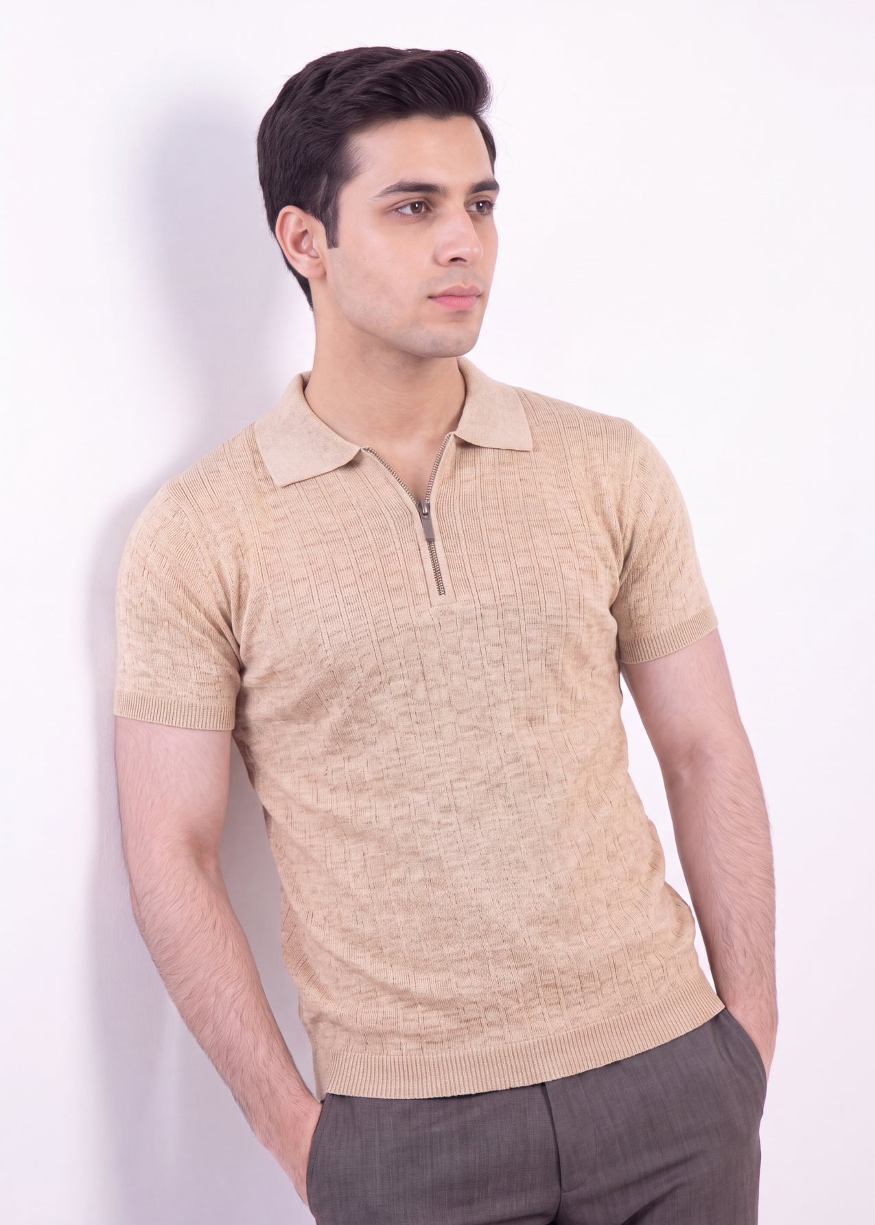 Textured Zip-Neck Knit Polo Shirt – Beige